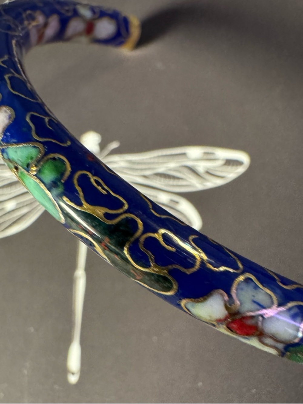 Cobolt blue very vintage Floral Cloisonné Bangle! Pull clasp to open! - Picture 8 of 12